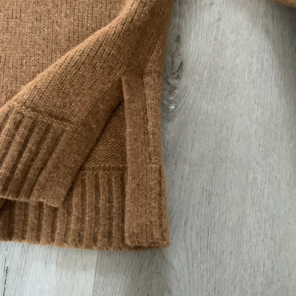 Everlane The Cloud Turtleneck Alpaca wool blend size S camel brown tan sweater - Picture 5 of 10